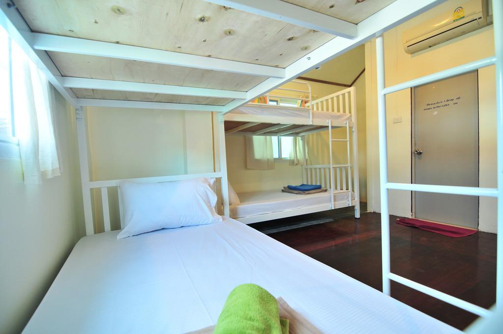 October Hostel Phiphi-szigetek Szoba fotó