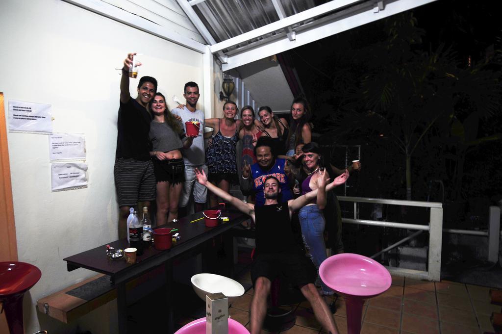 October Hostel Phiphi-szigetek Kültér fotó