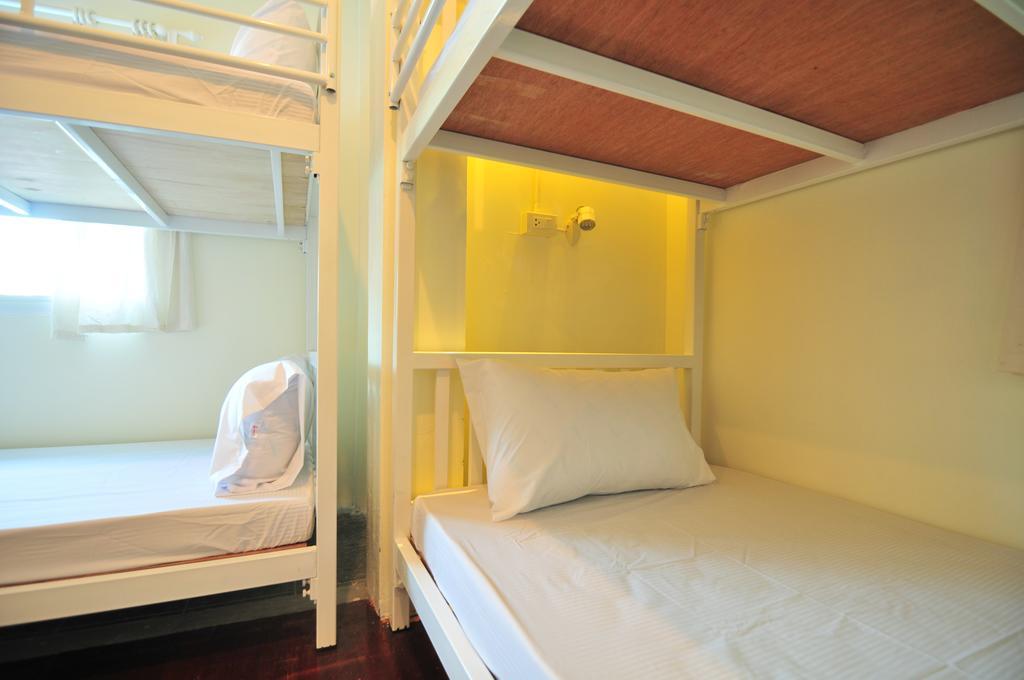 October Hostel Phiphi-szigetek Kültér fotó