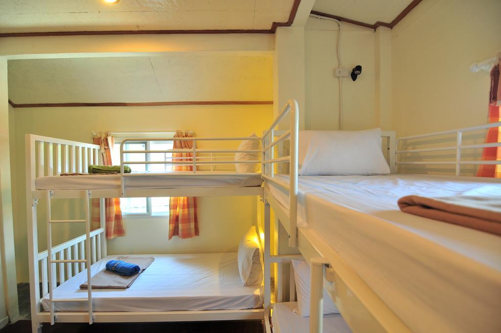 October Hostel Phiphi-szigetek Kültér fotó