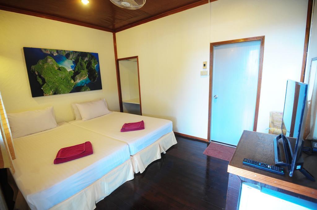 October Hostel Phiphi-szigetek Kültér fotó