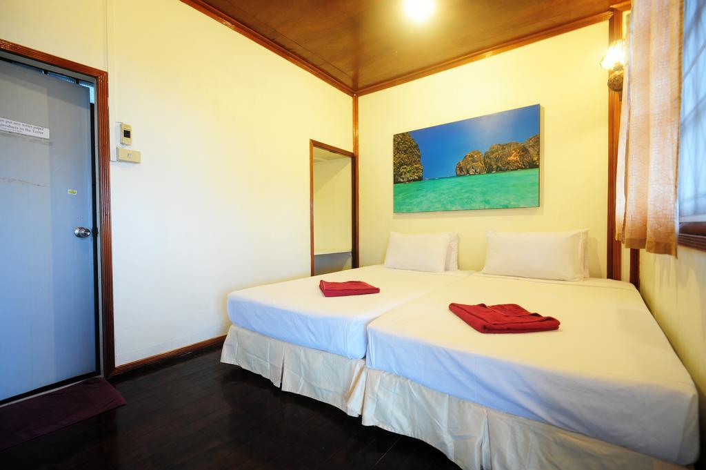 October Hostel Phiphi-szigetek Kültér fotó