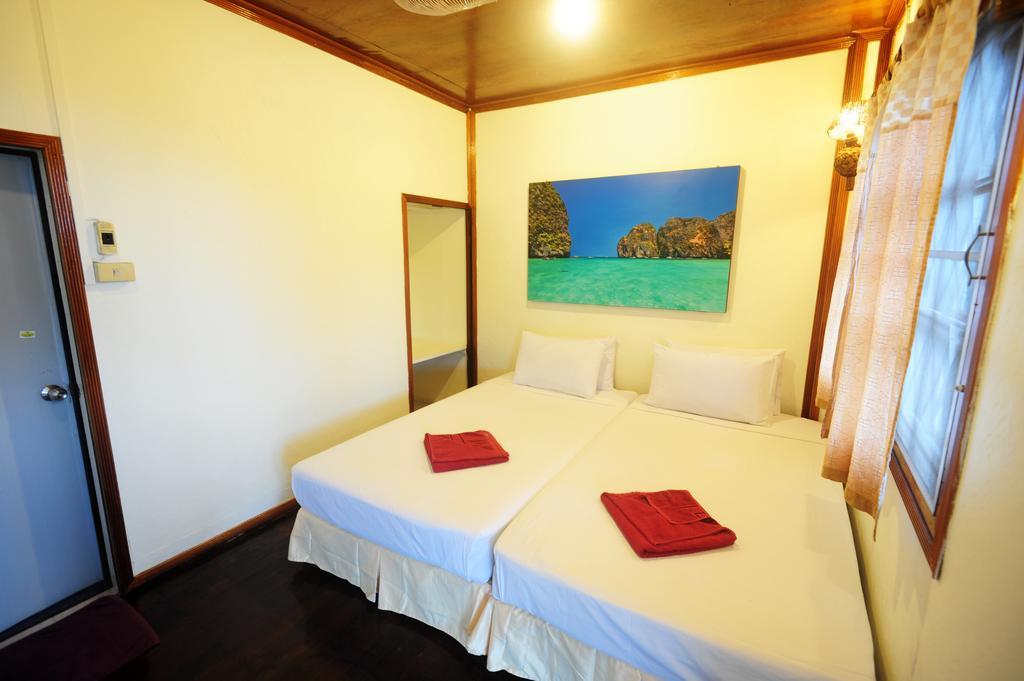 October Hostel Phiphi-szigetek Kültér fotó