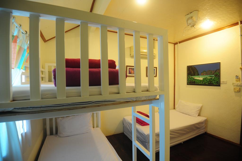 October Hostel Phiphi-szigetek Kültér fotó
