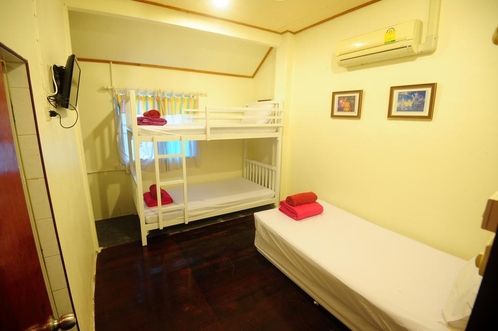 October Hostel Phiphi-szigetek Kültér fotó