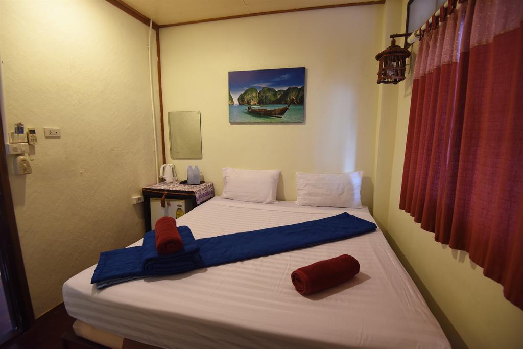 October Hostel Phiphi-szigetek Kültér fotó